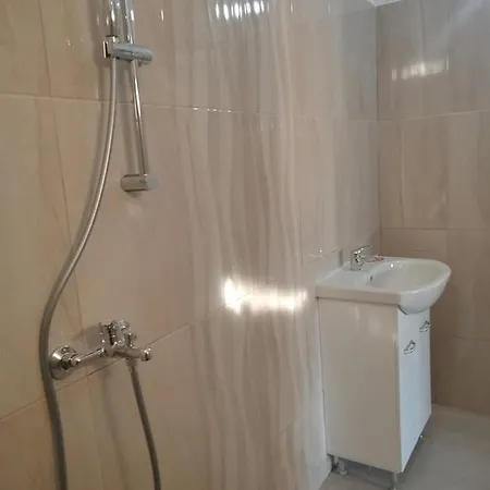 Guest house Oasis 2*