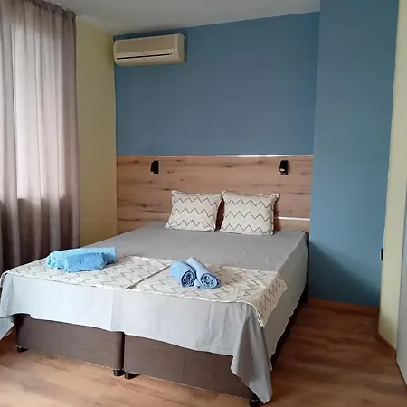 Konukevi Oasis 2*