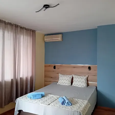 Oasis 2* Naousa