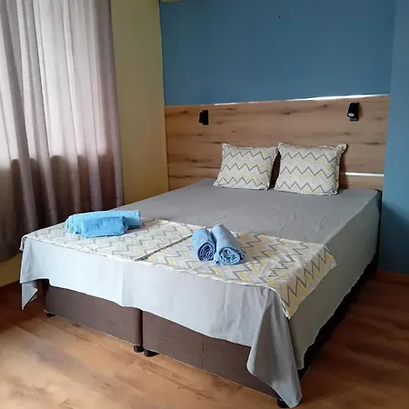 Oasis Konukevi 2*