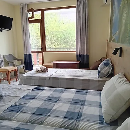 Oasis Konukevi 2*