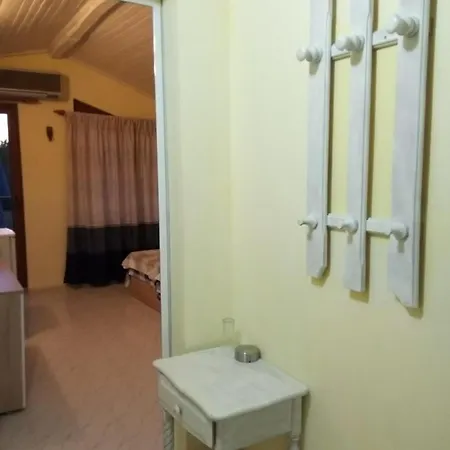 Oasis Guest house 2*