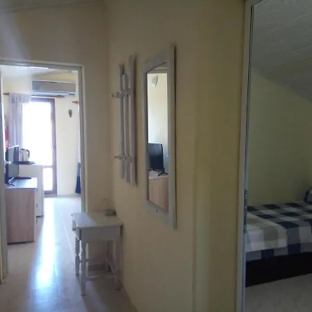 Oasis 2* Naousa