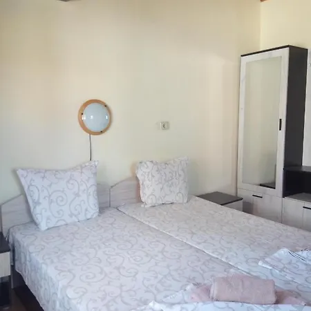 Oasis Kiten (Burgas)