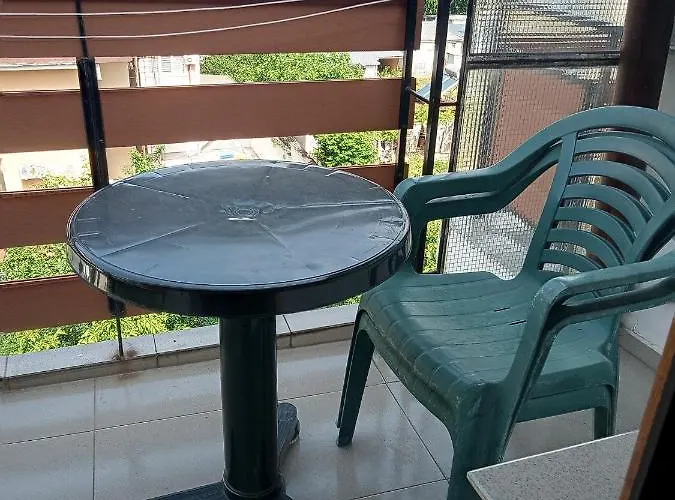 Oasis بيت ضيافة كيتن