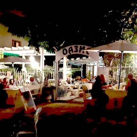 Casa de hóspedes Oasis 2*